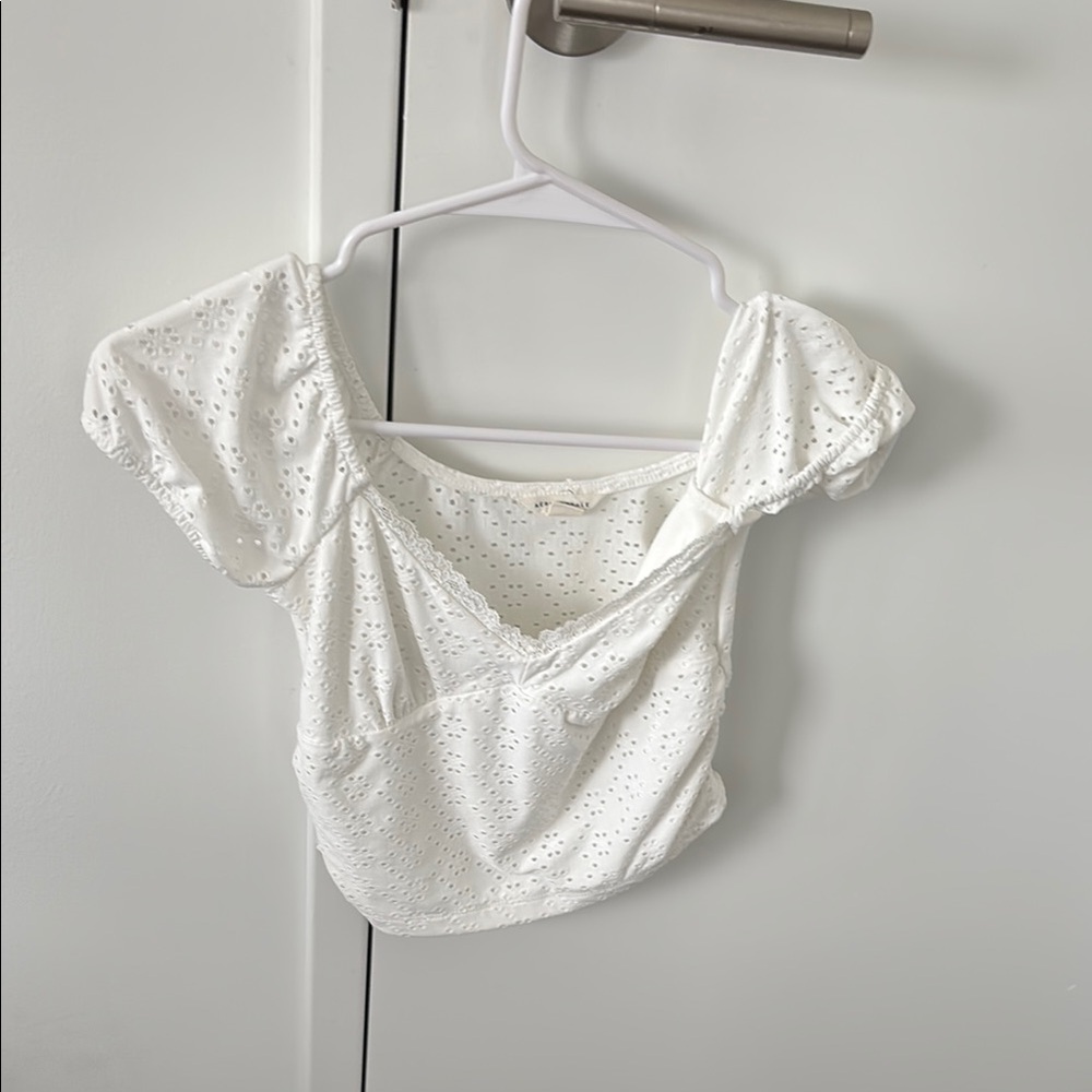 Aeropostale White Ruched Cap Sleeve Crop Blouse